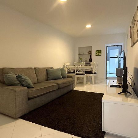 Typical Bica Apartment Lisbon Luaran gambar