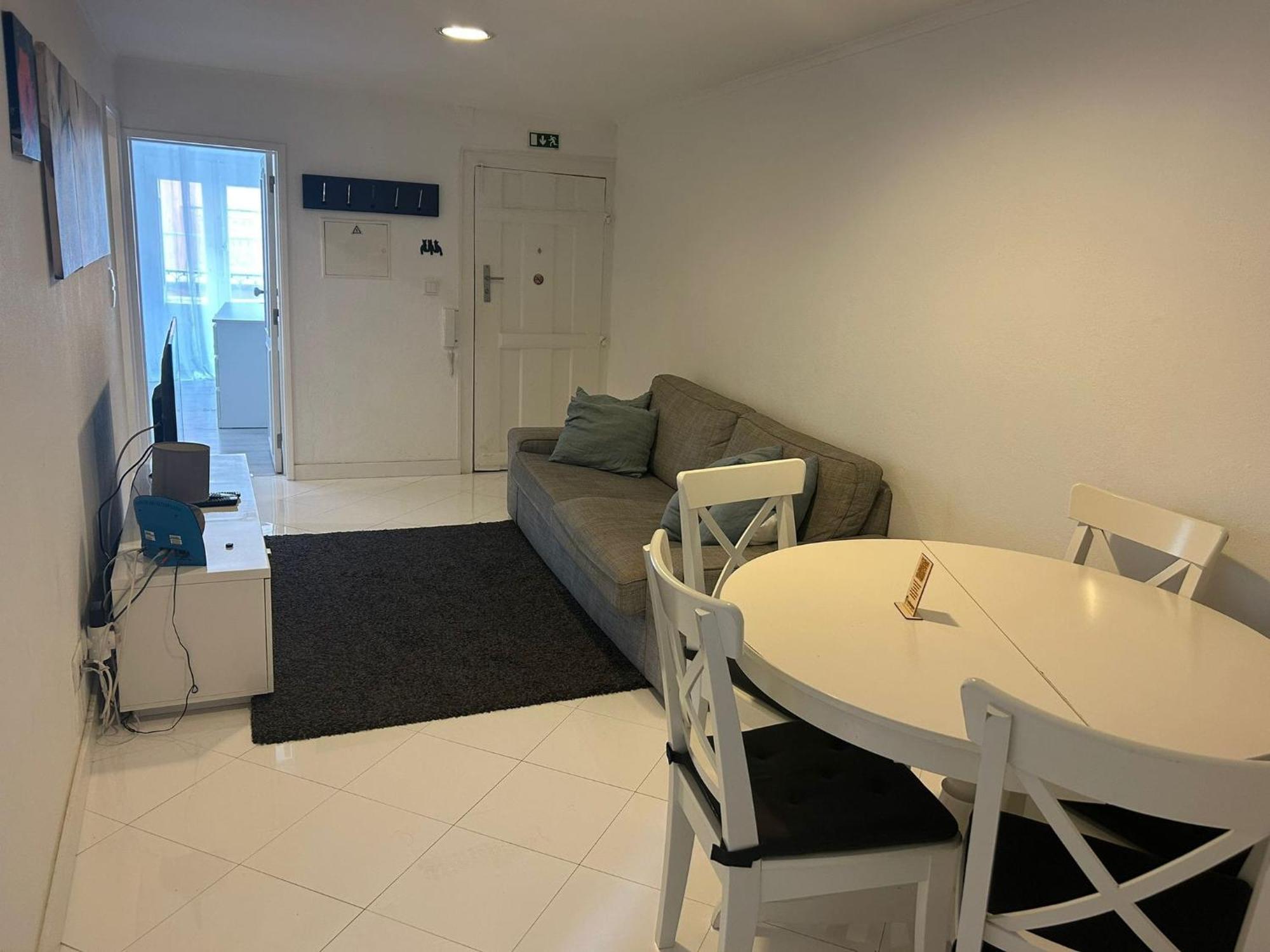 Typical Bica Apartment Lisbon Luaran gambar